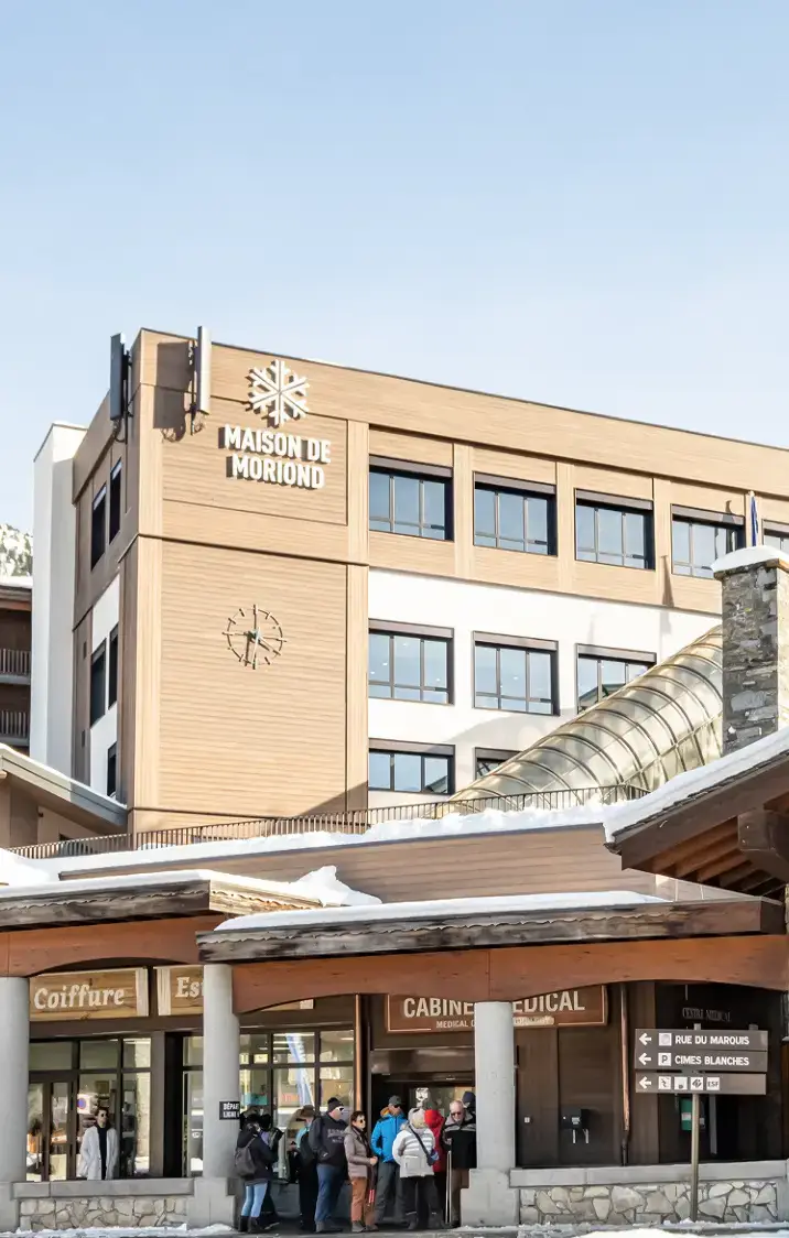 Aménagement intérieur élégant par Studio Arch à Grenoble