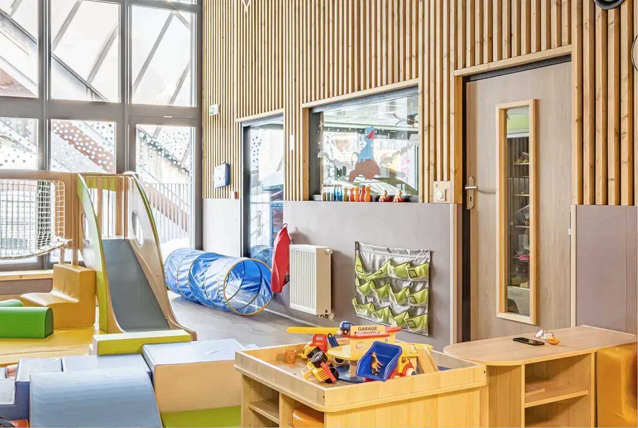 Rénovation de maison par Studio Arch à Challes-les-Eaux