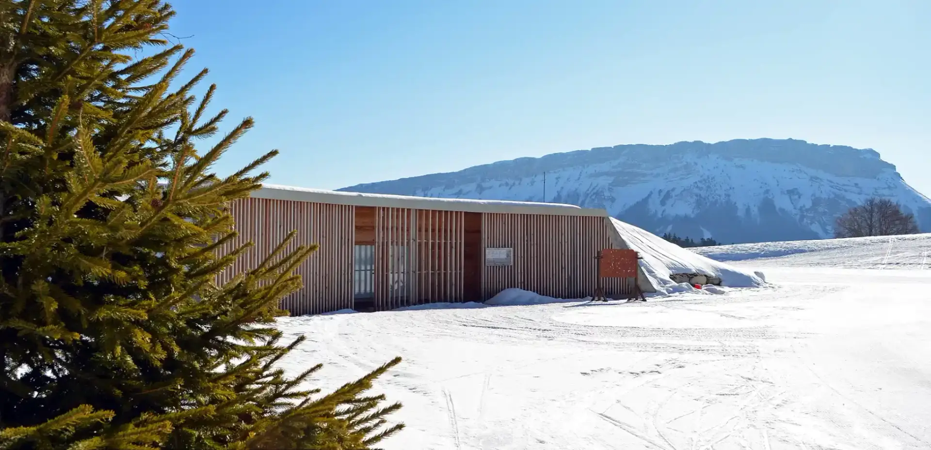 Design d’espace contemporain par Studio Arch à Grenoble