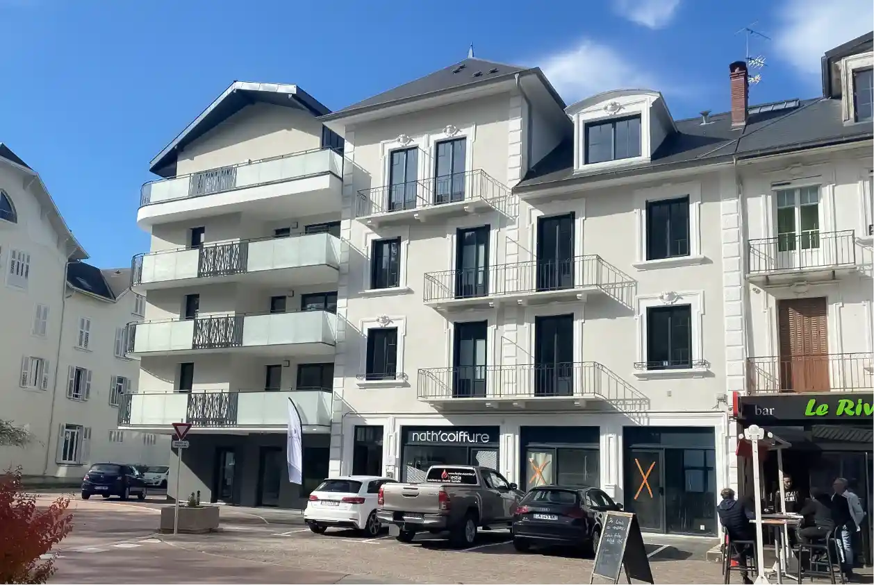 Conception d’intérieur unique par Studio Arch à Challes-les-Eaux