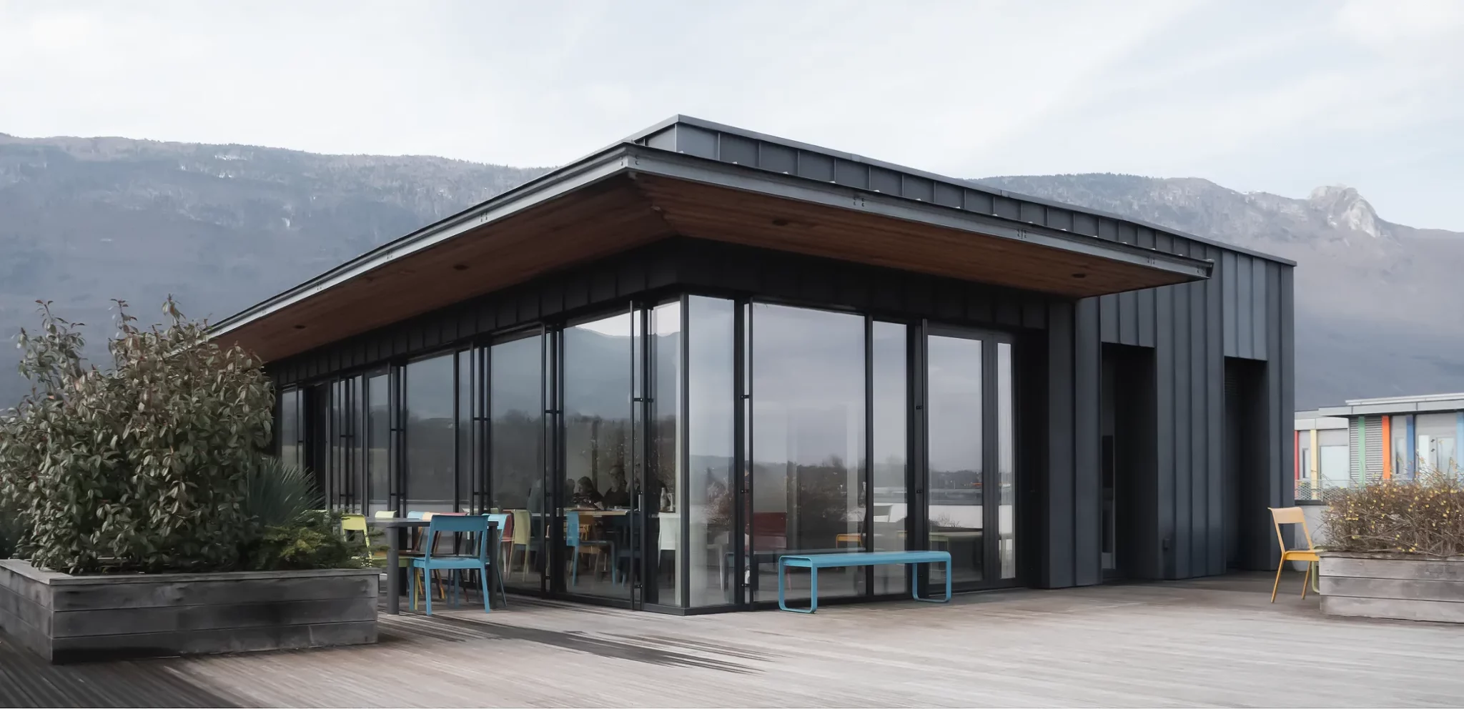 Aménagement intérieur élégant par Studio Arch à Grenoble