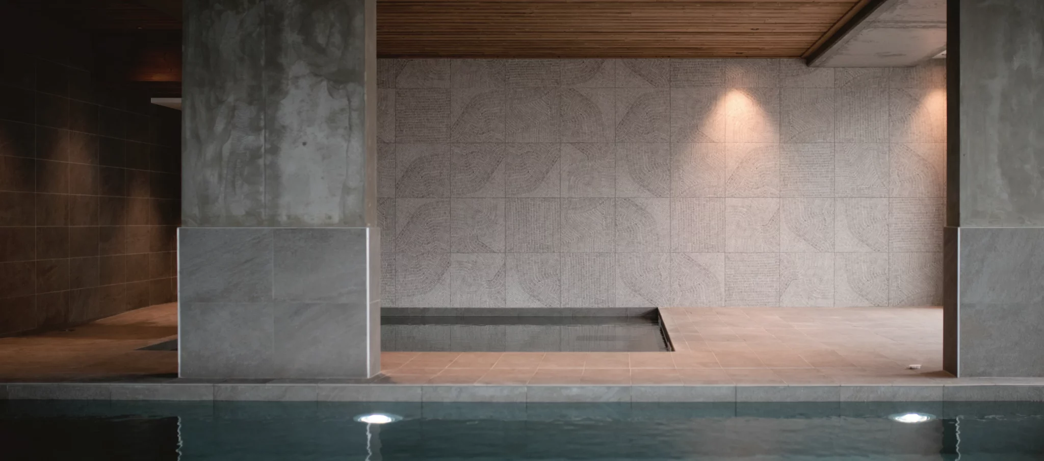 Design d’espace contemporain par Studio Arch à Challes-les-Eaux